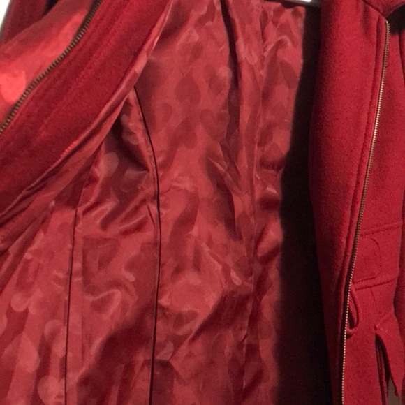 Red peacoat - Picture 4 of 5